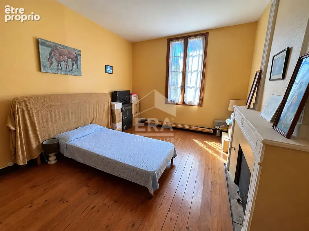Maison à vendre à Tauriac - 7 pièces, 209 m², travaux à prévoir - photo 6