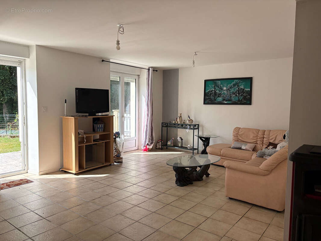 A vendre Bignan, maison 103m², 3 chambres, terrain d'environ 1190m² - photo 2
