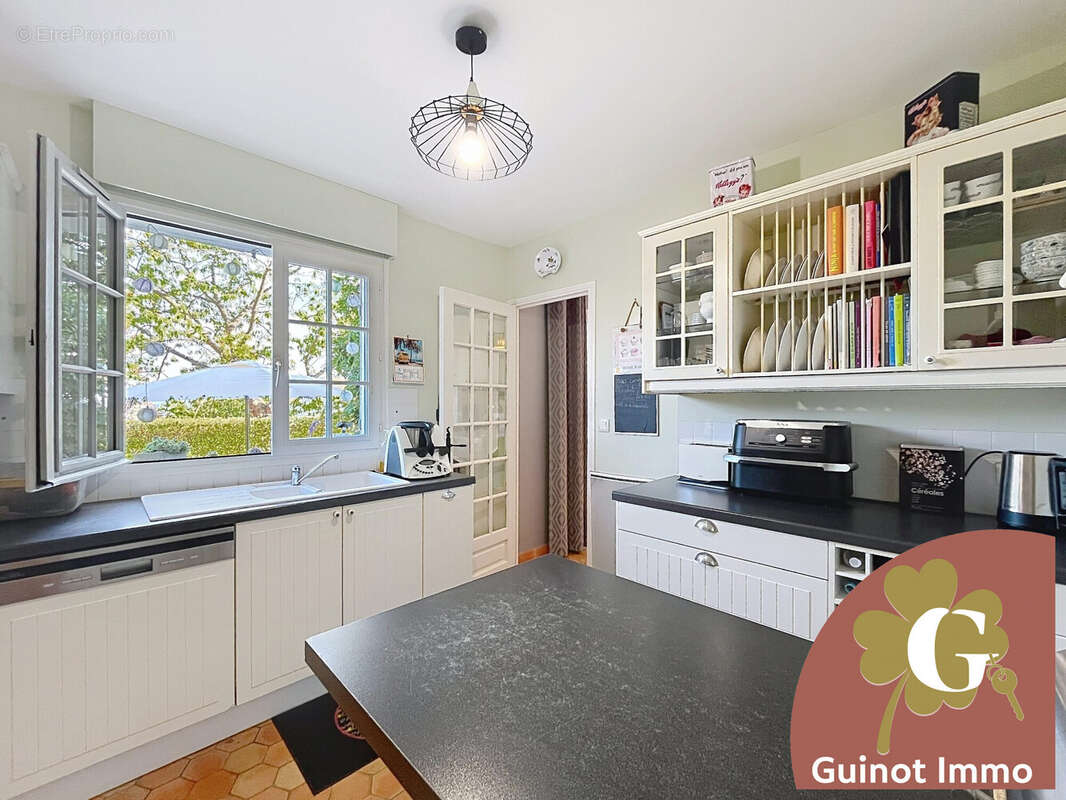 Maison 110 m² à Saint-Maurice-D'etelan  - photo 4