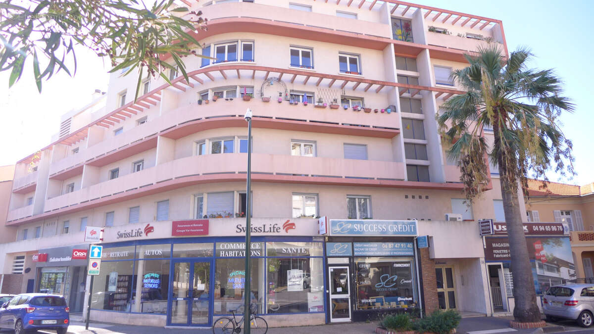 Appartement à HYERES