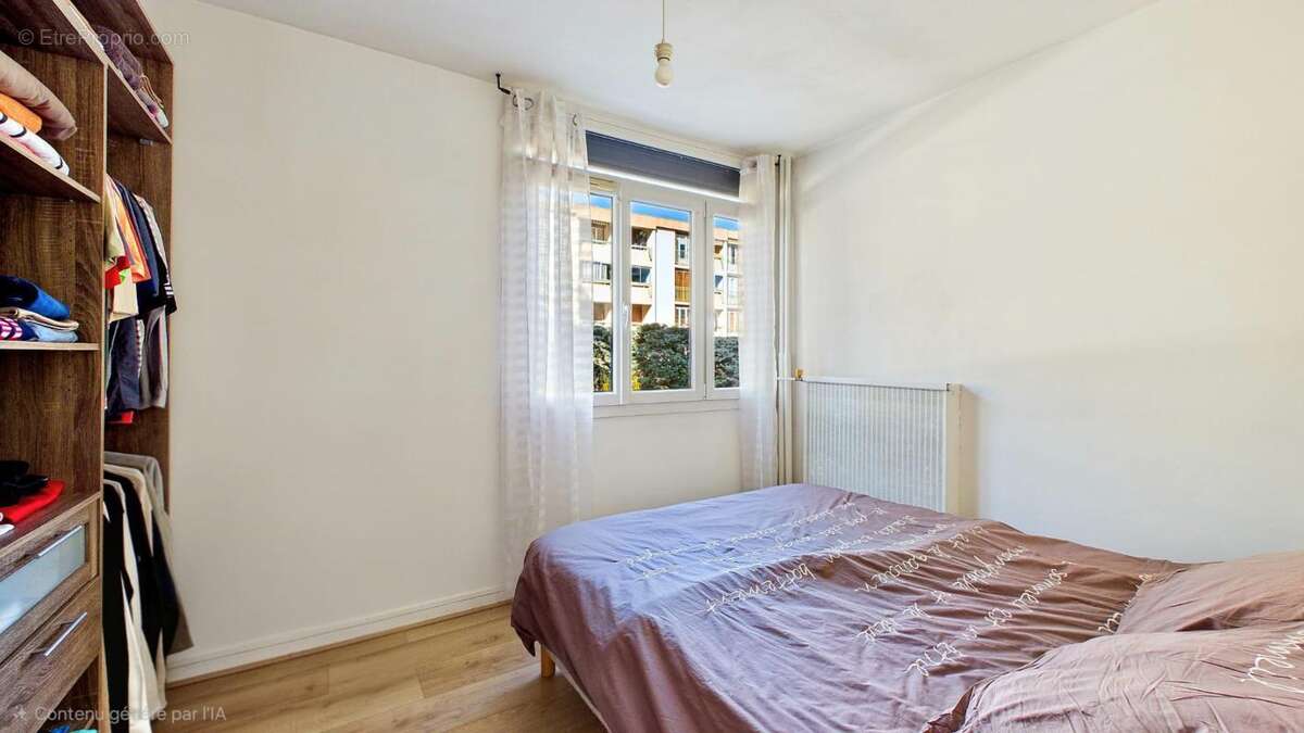 Appartement à GUILHERAND-GRANGES