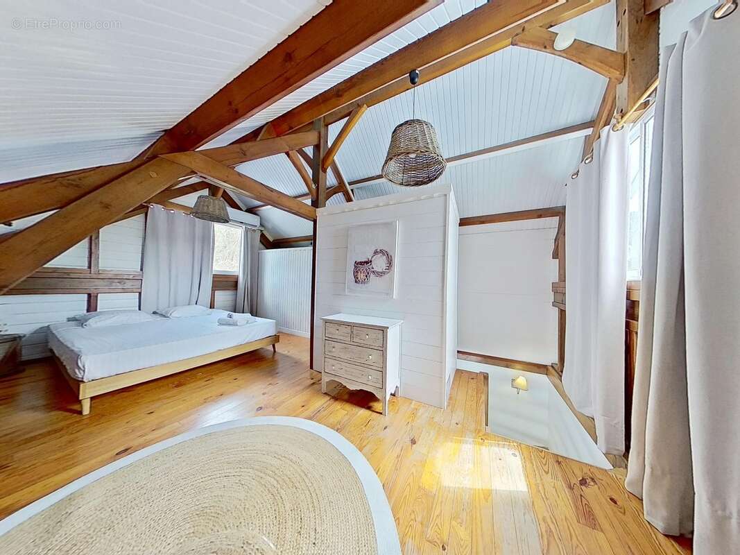 LES TROIS ILETS VILLA P6 bis -165 m² Hab / - Terrain de 986 m² - Piscine - Plain pied - A Vendre Martinique (972) - photo 17