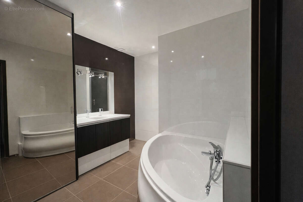 Maison de ville 184 m2 , 3 chambres - photo 5