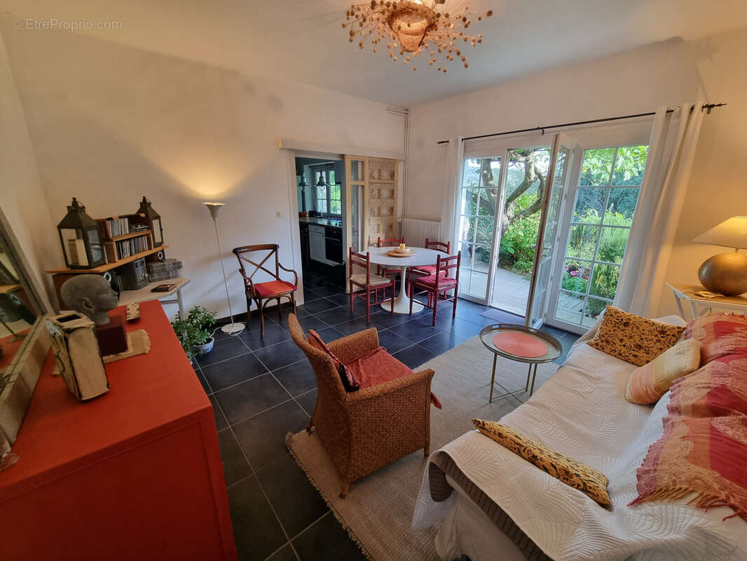 Maison à LAMALOU-LES-BAINS