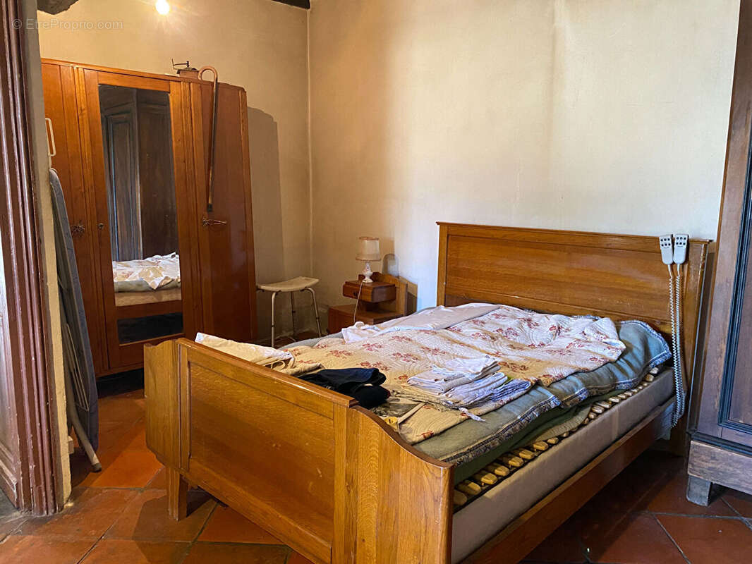 Maison à PUJOLS