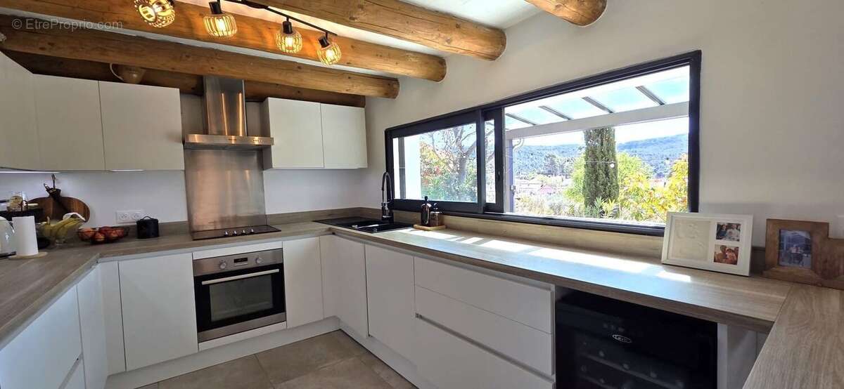 Maison à CUGES-LES-PINS