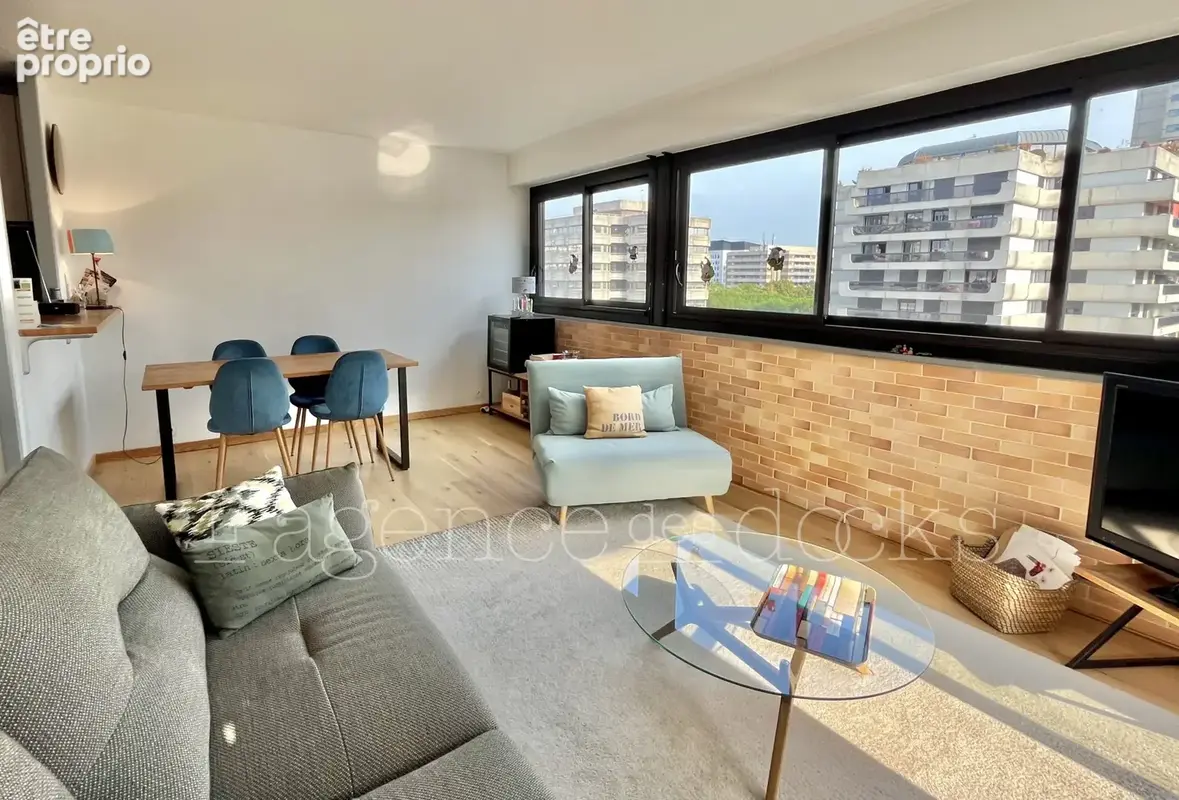 Bordeaux centre - impeccable appartement t2 + balcon dans residence de standing - photo 2