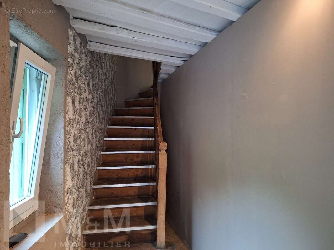 Maison à MONTFORT-SUR-BOULZANE