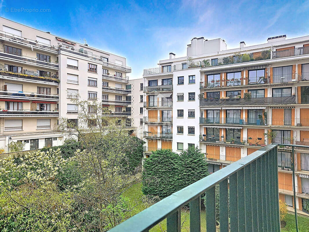 Appartement à PARIS-12E