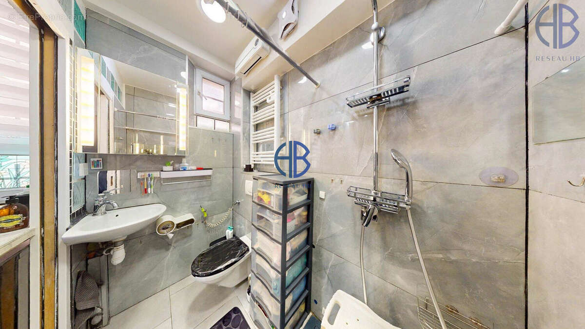 Appartement à PARIS-19E