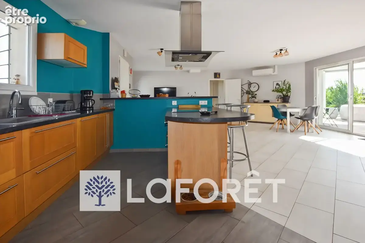 Maison  plain-pied  de 2015  à GEMOZAC (17260) 4 pièce(s) 103 m2 - photo 6