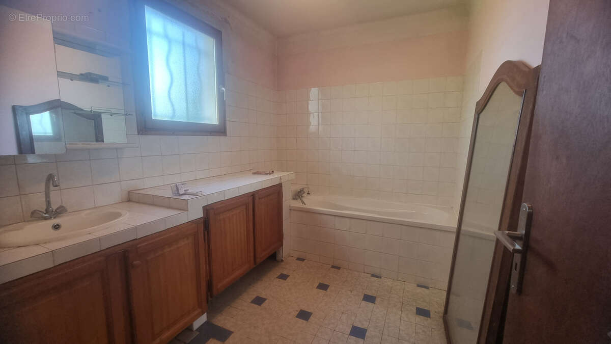 Maison à LA FARLEDE