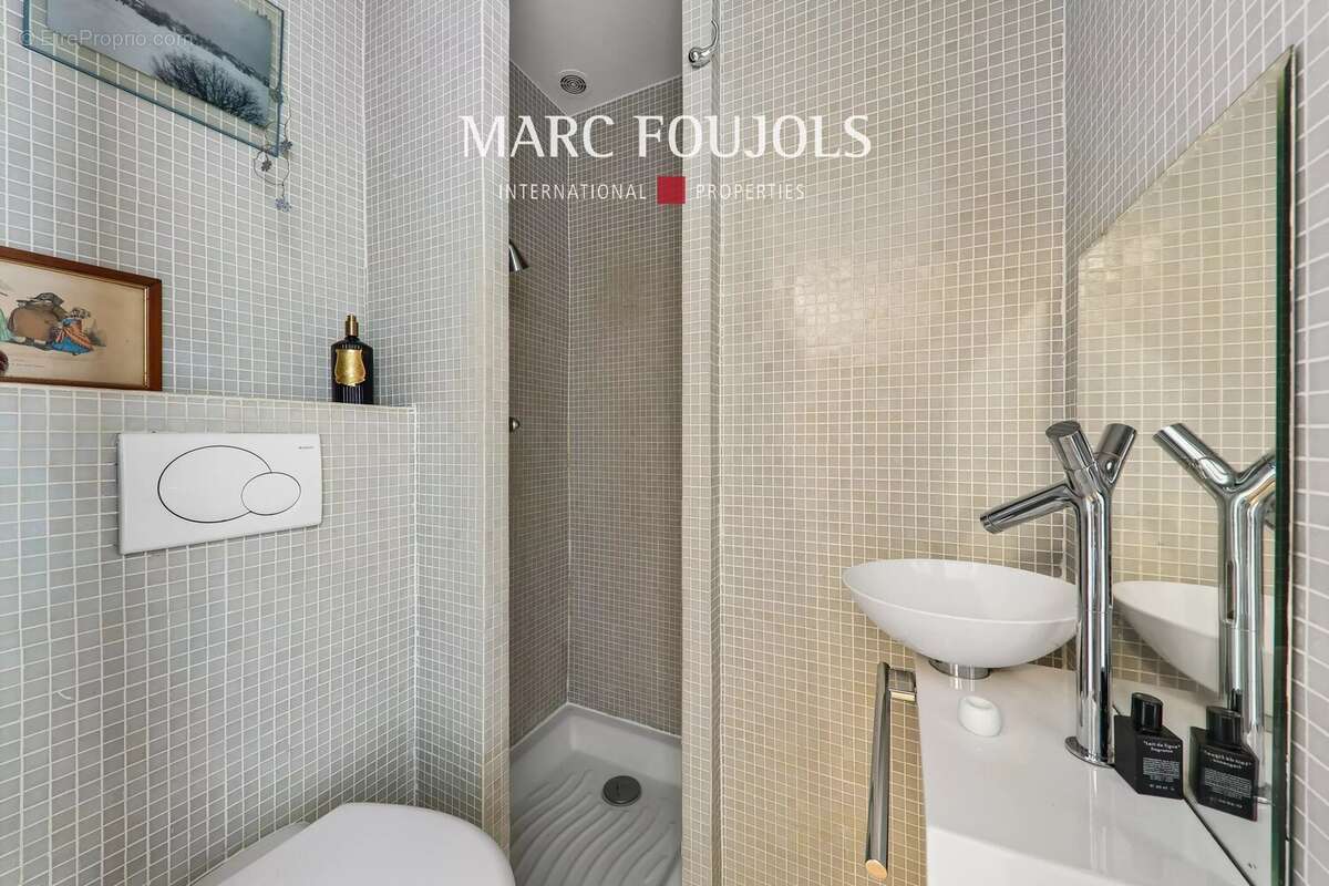 Appartement à PARIS-7E