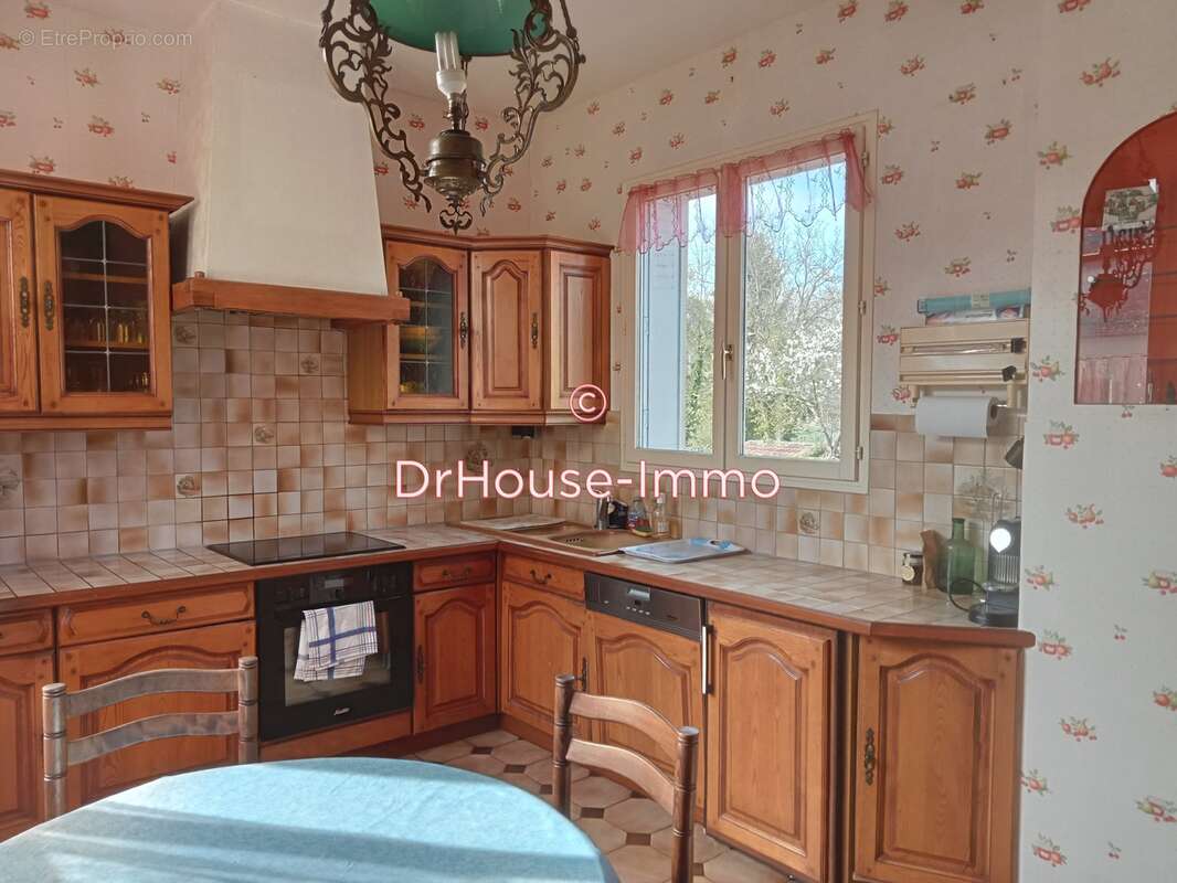 Maison à GY-LES-NONAINS