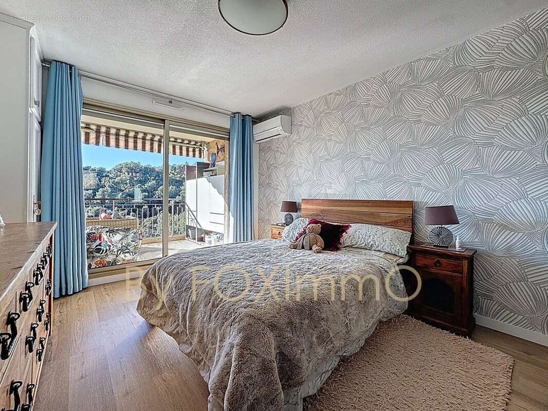 Appartement à VENCE