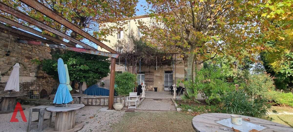 Maison à JONQUIERES