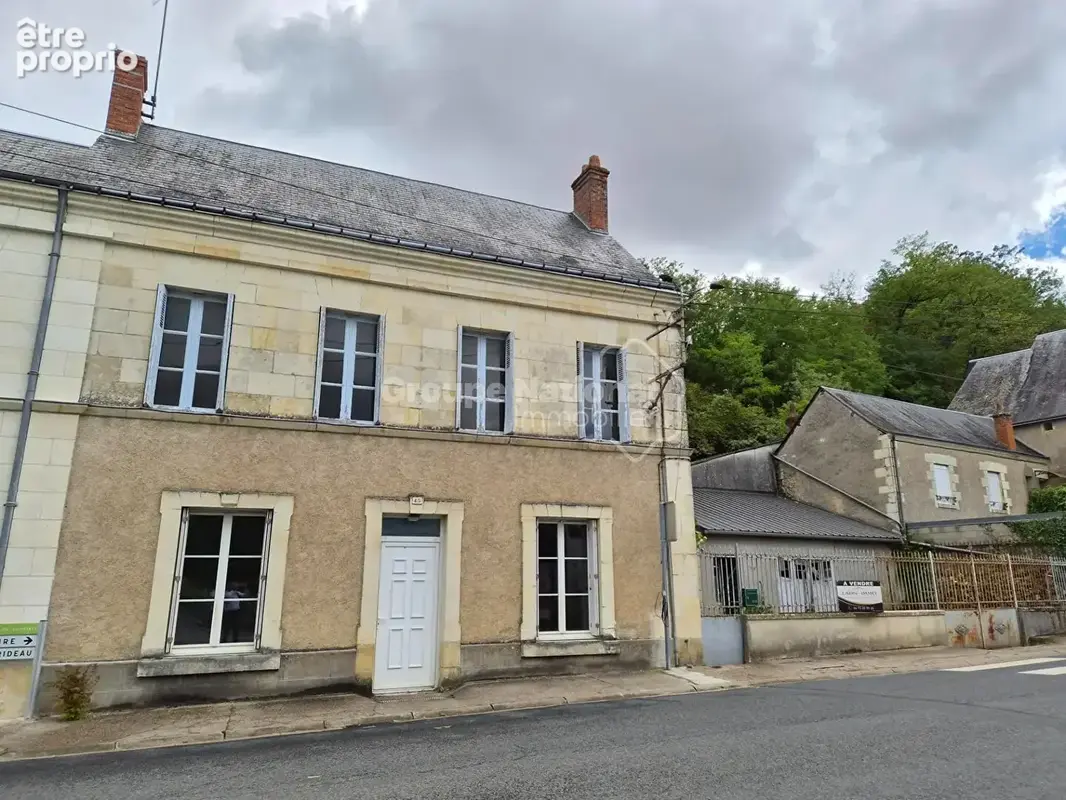 Maison à VILLAINES-LES-ROCHERS