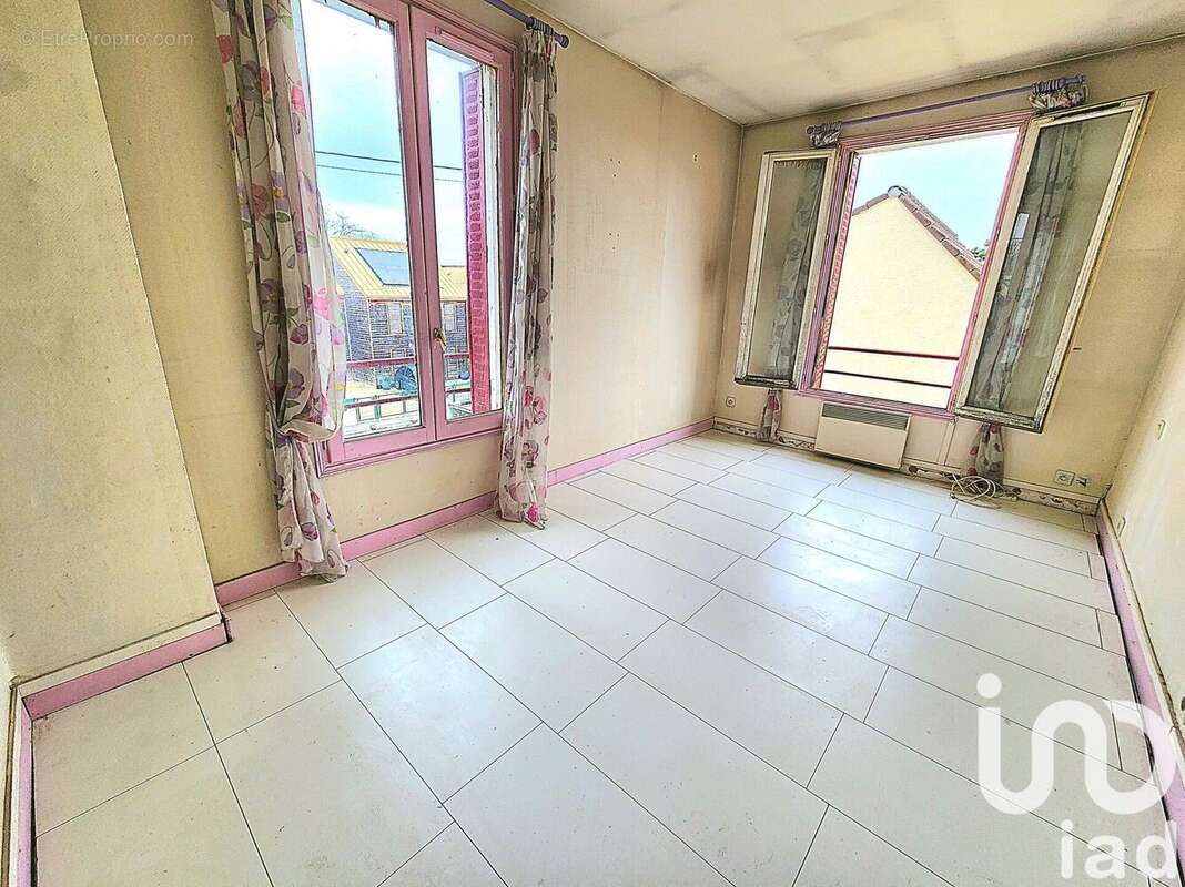 Photo 7 - Maison à MONTIGNY-LES-CORMEILLES