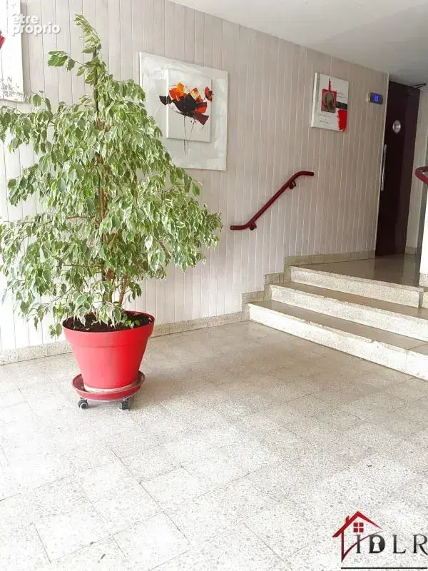 Bel appartement lumineux et pret a vivre au centre-ville de - photo 3