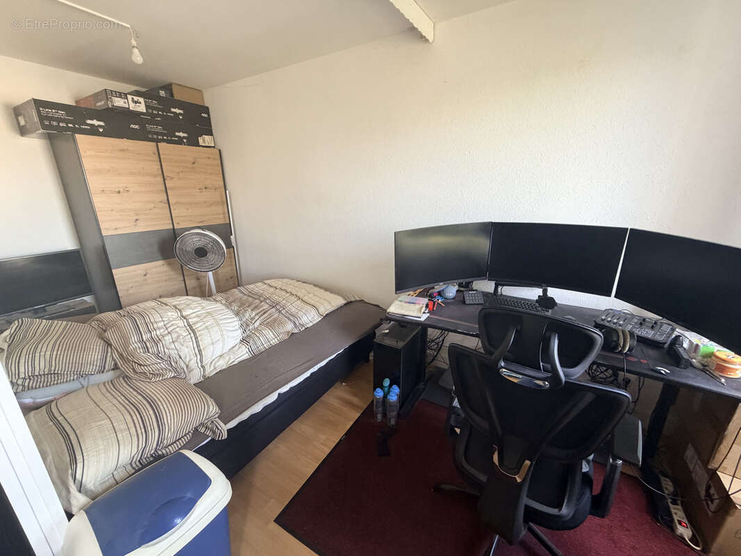 F1 à vendre Cormontreuil avec parking - photo 3