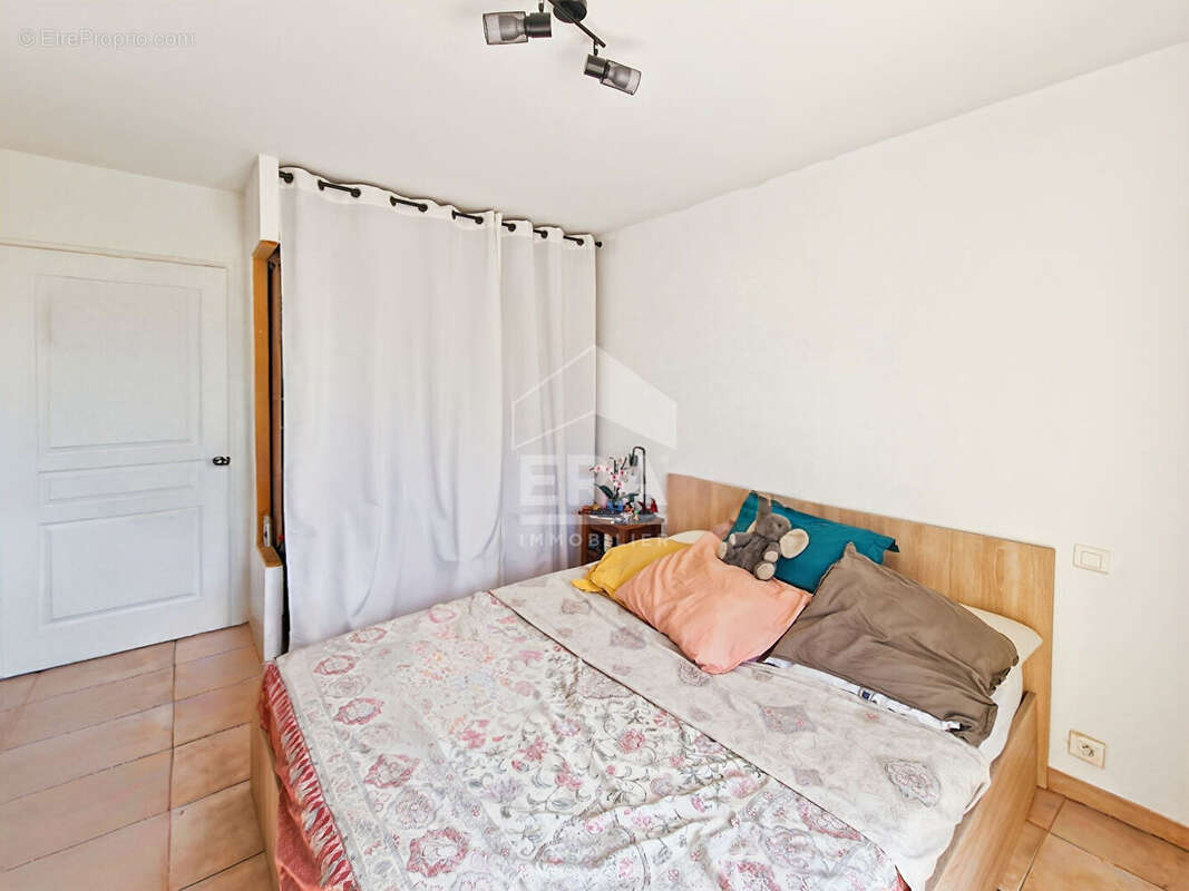 Maison à SAINT-JEANNET