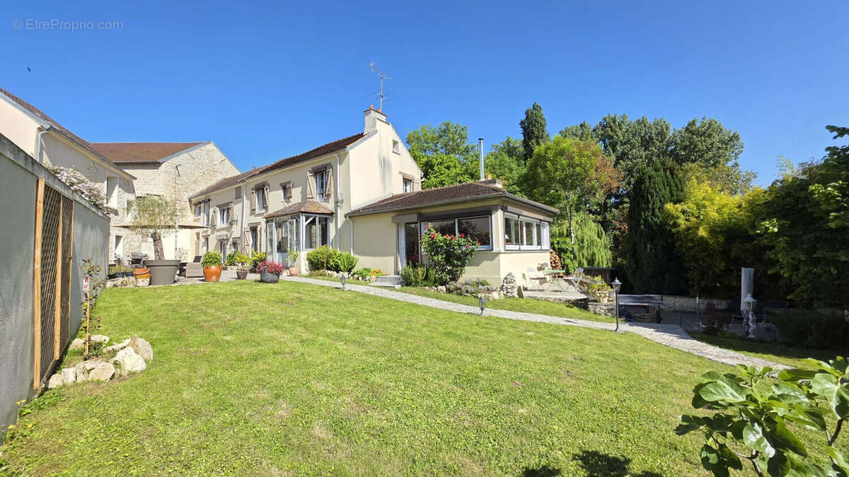 Maison à VIARMES