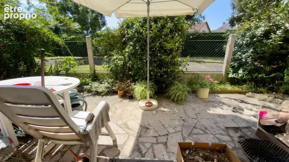 Rez de jardin  f4 -- 77 m², cave et parking au cœur du centre de neuilly plaisance (2 mn a pied) - photo 2