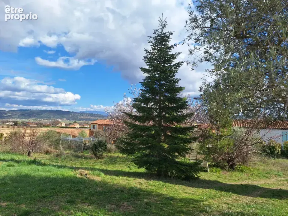 Terrain à VILLENEUVE
