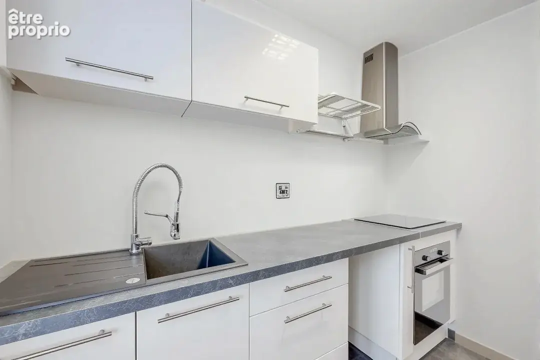 APPARTEMENT -Centre-ville - 2 Pièces - photo 2