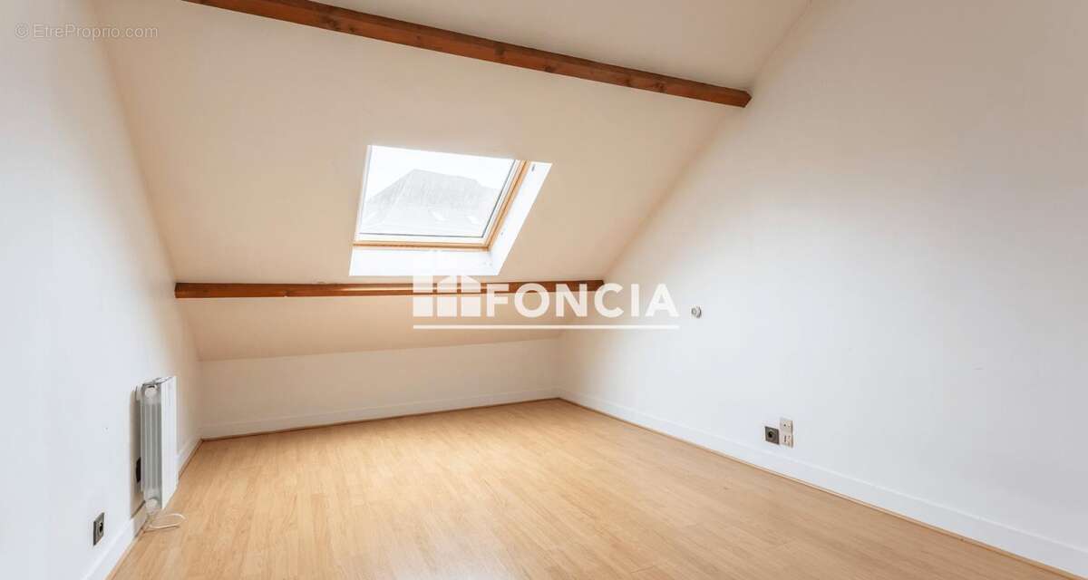 Appartement à CHILLY-MAZARIN