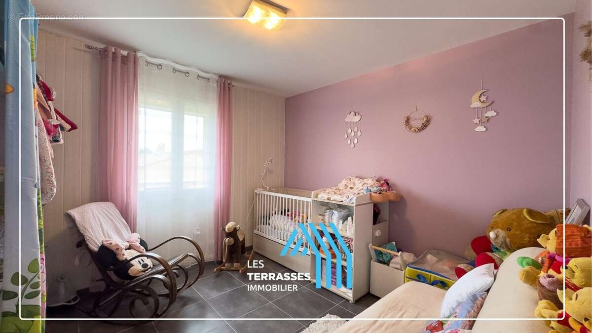 Maison à MONTELIMAR