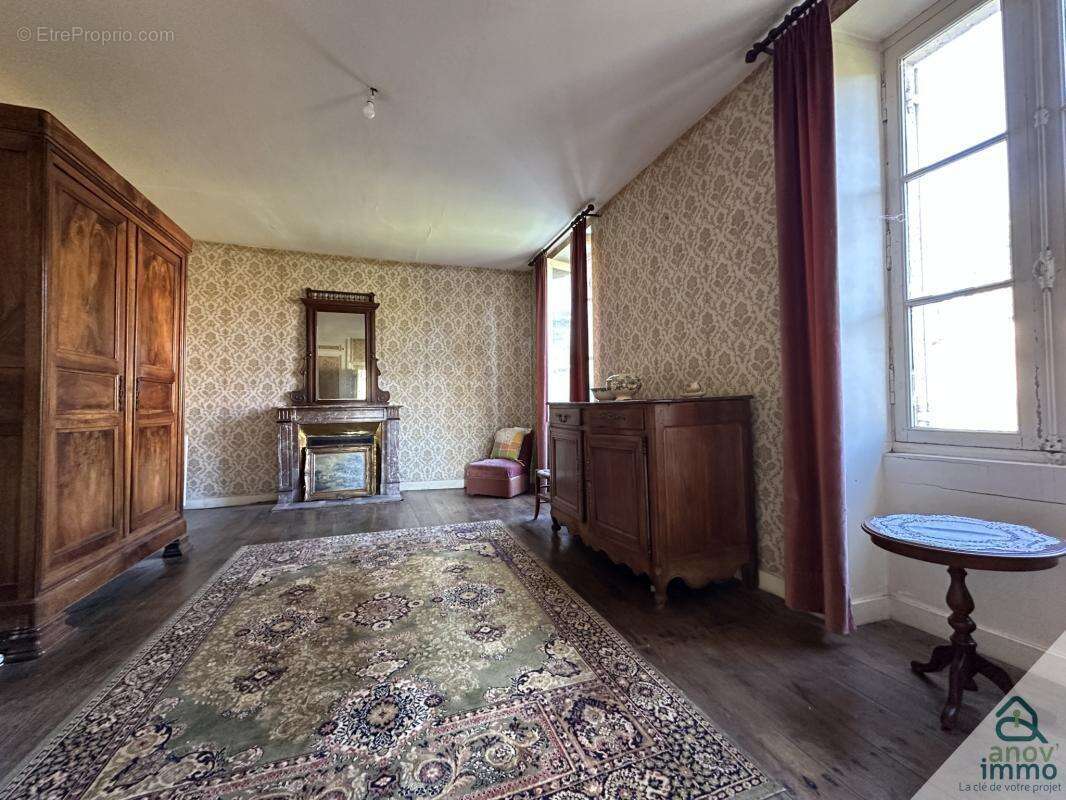 Maison à MASSIGNAC