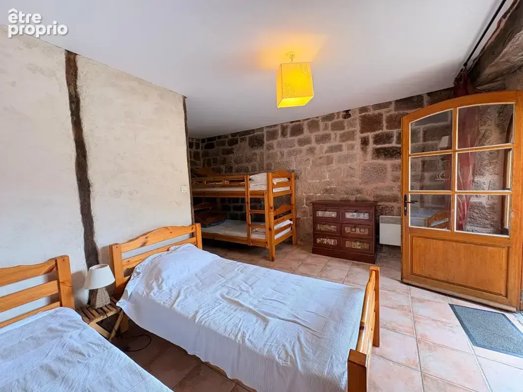 Maison en pierre avec terrasse – Un lieu plein de charme entre Conques et Marcillac - photo 9