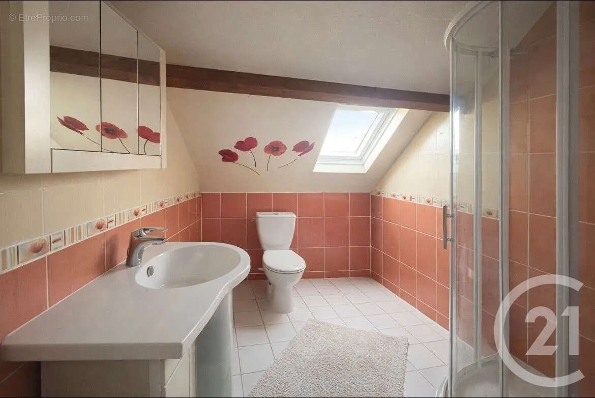 Maison à LA CHAPELLE-REANVILLE