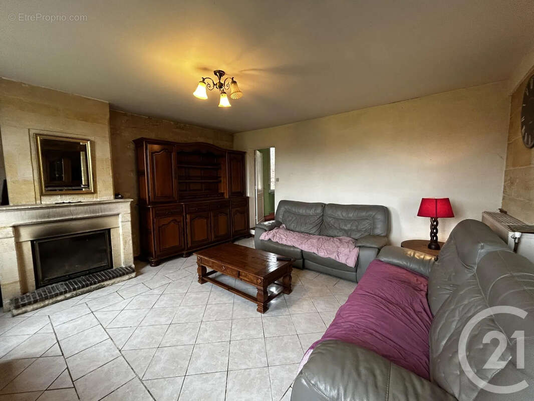 Maison 106 m² à Chamadelle  - photo 4
