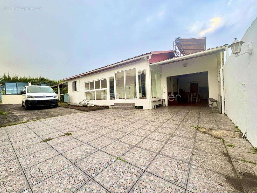 Maison à LA PLAINE-DES-PALMISTES