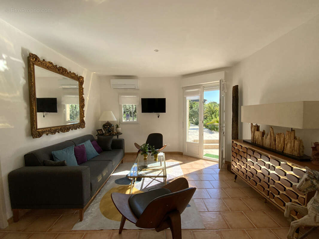 Villa avec vue montagne et piscine - photo 8
