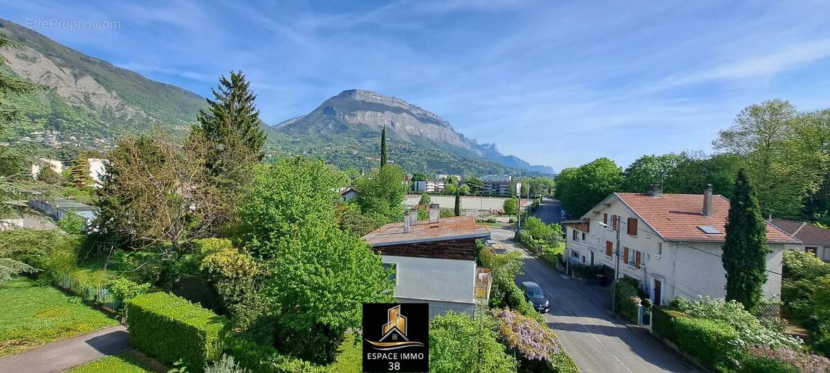 Appartement à LA TRONCHE