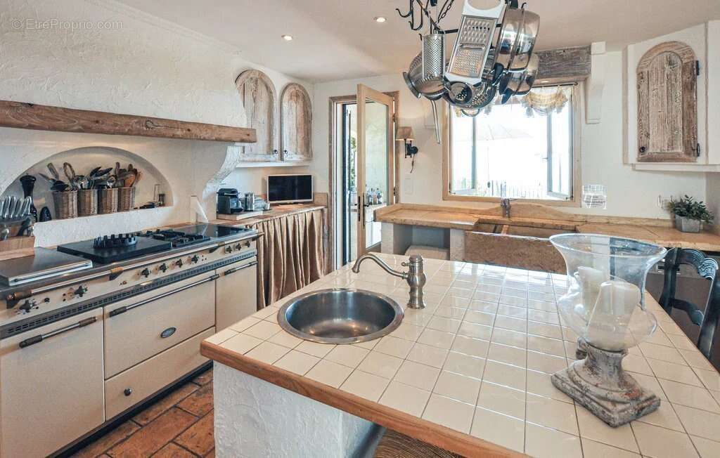 Maison à LES ADRETS-DE-L'ESTEREL