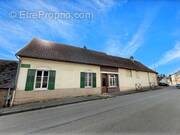 Maison à CROISSY-SUR-CELLE