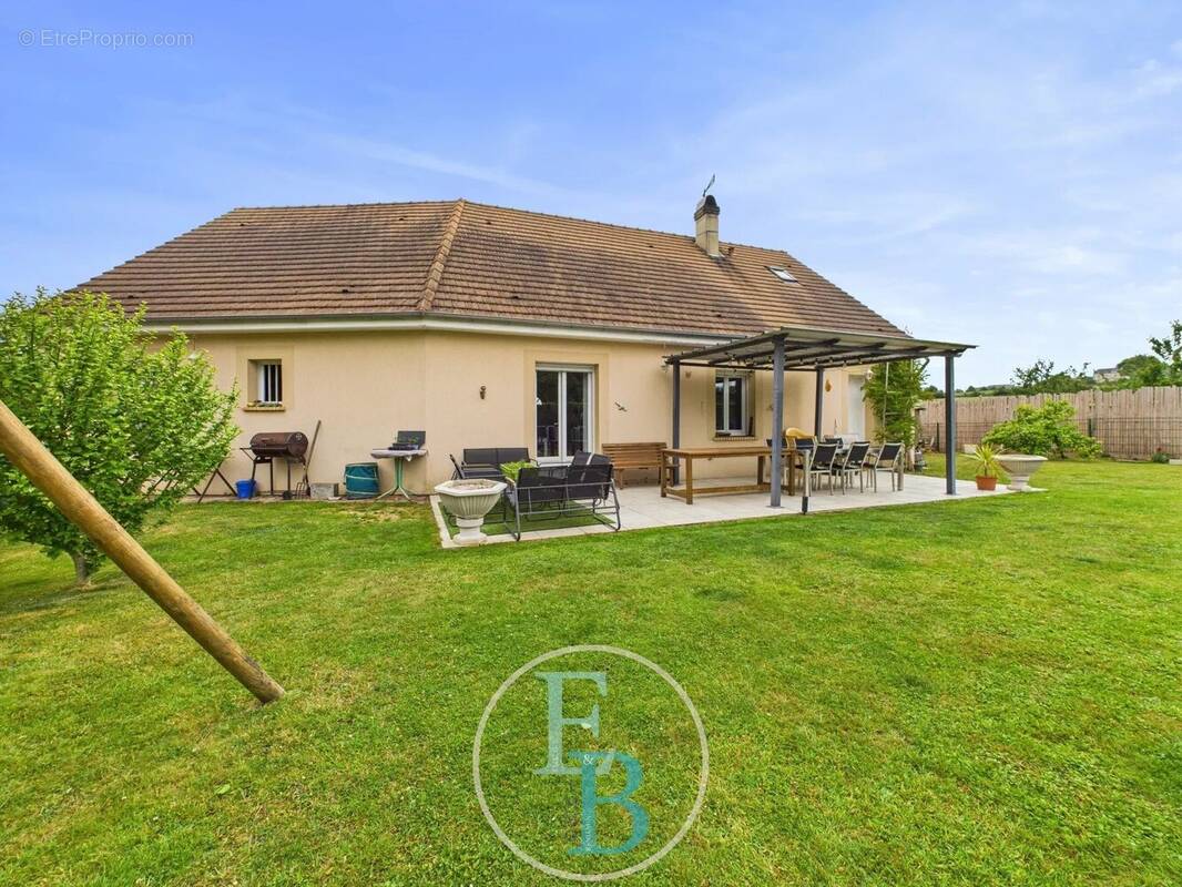 Maison à AMFREVILLE