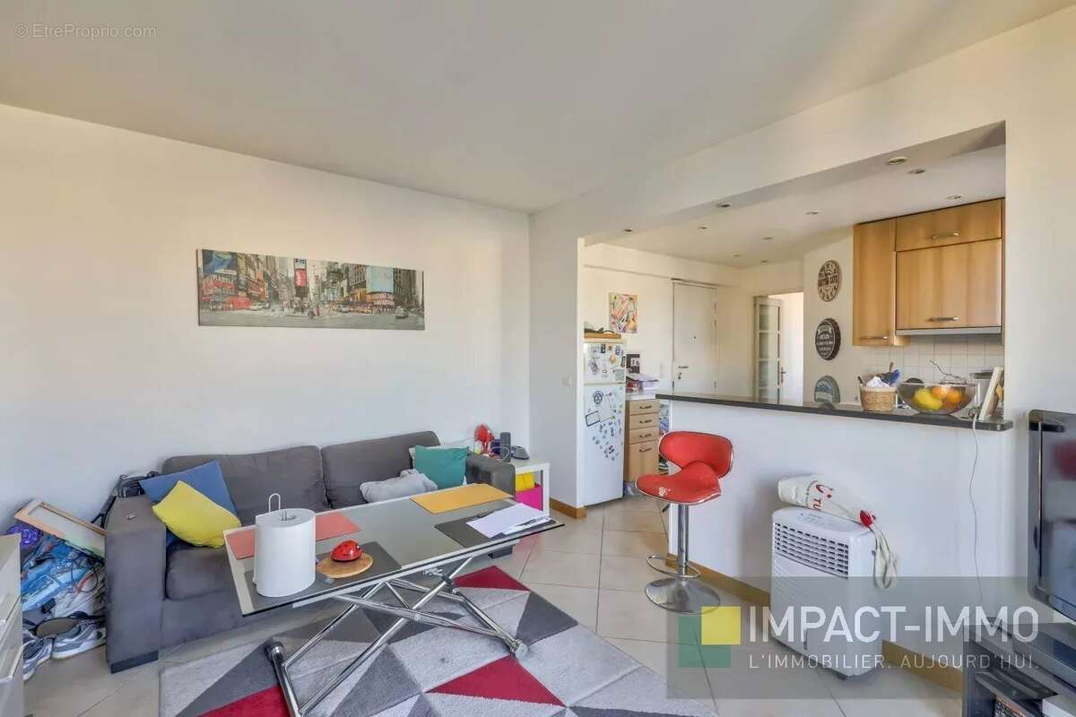 Appartement à LEVALLOIS-PERRET