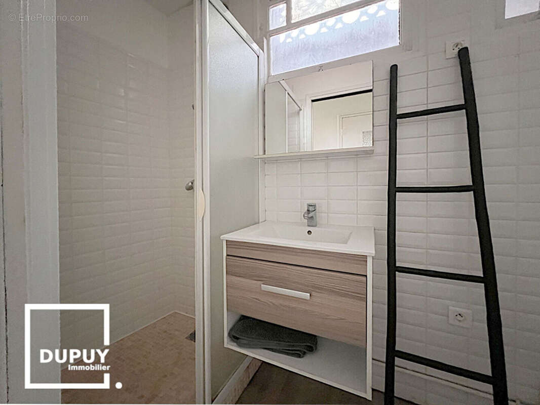 Busca  T3  - 44 m² - 2 balcons - photo 5