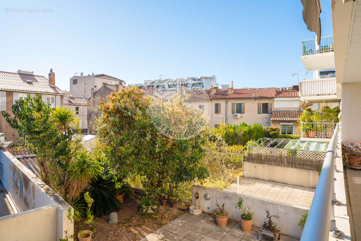 Appartement à MARSEILLE-8E
