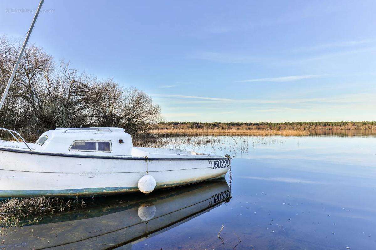Appartement à AUREILHAN