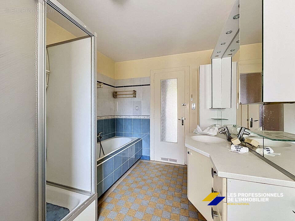 Maison à SAINT-BENOIT-LA-CHIPOTTE