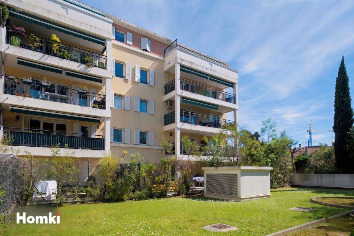 Appartement à MARSEILLE-9E