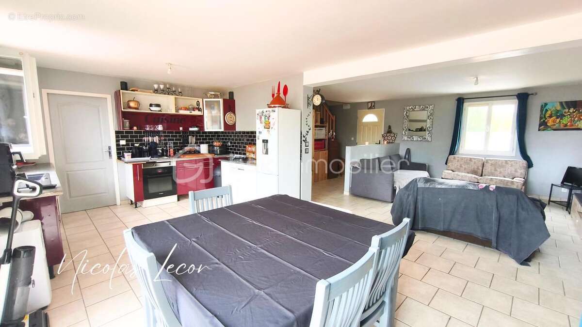 À la recherche d'une maison capable de s'adapter à tous vos projets ? Cette propriété pourrait bien être celle que vous attendie - photo 5