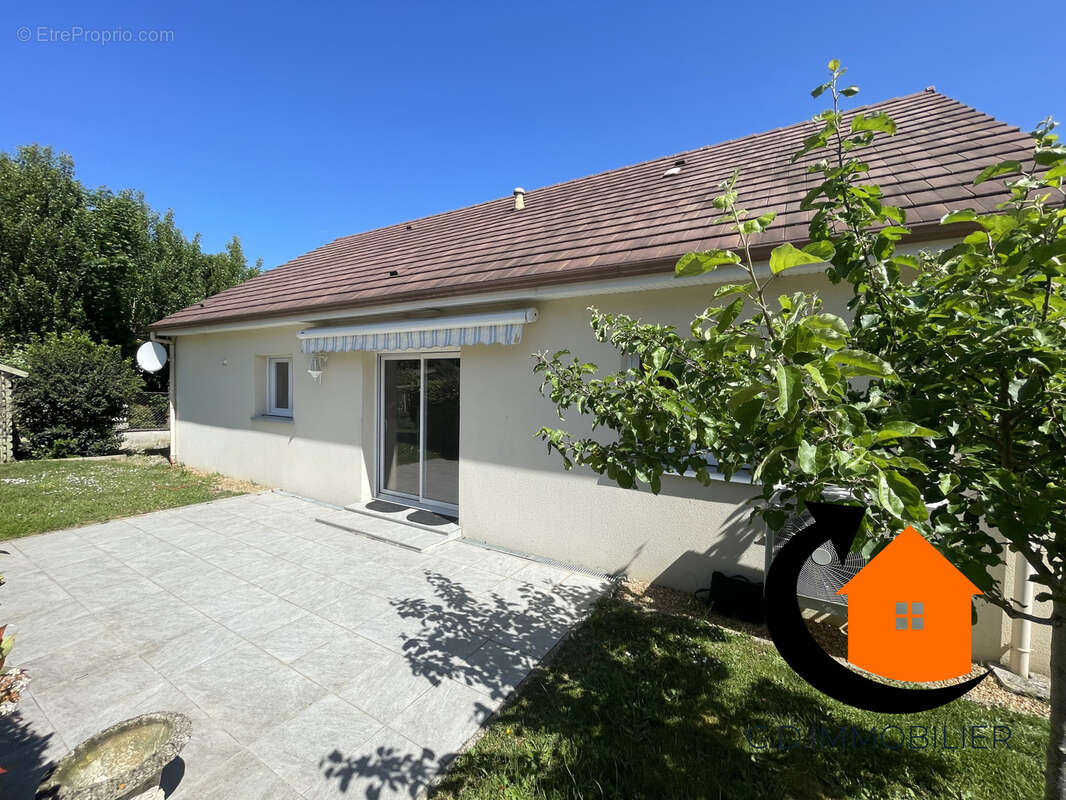 Maison à CHUISNES