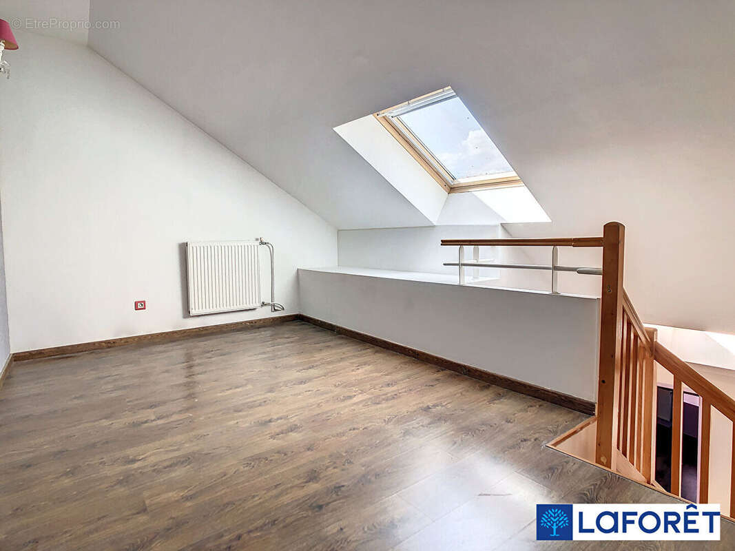 Appartement à IS-SUR-TILLE